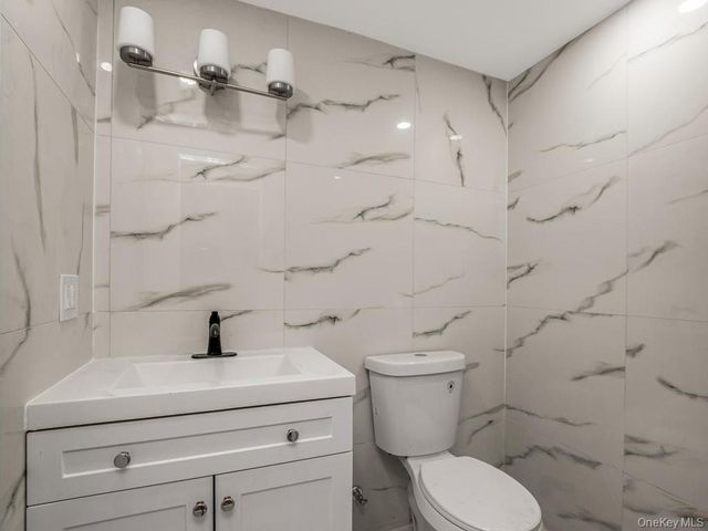 588 Van Nest Avenue, Bronx, NY 10460