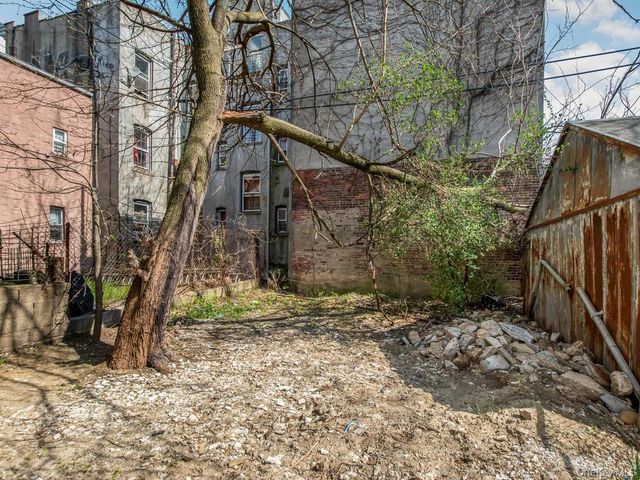 588 Van Nest Avenue, Bronx, NY 10460