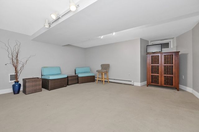 12 Newton Rd, Haverhill, MA 01830