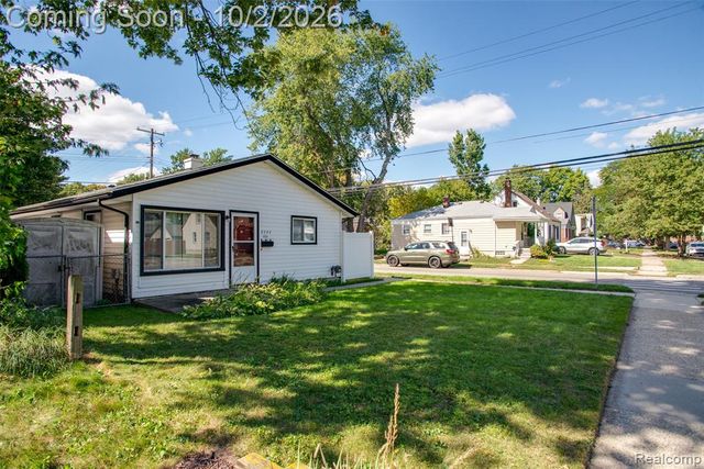 3245 Kenwood Street, Ferndale, MI 48220