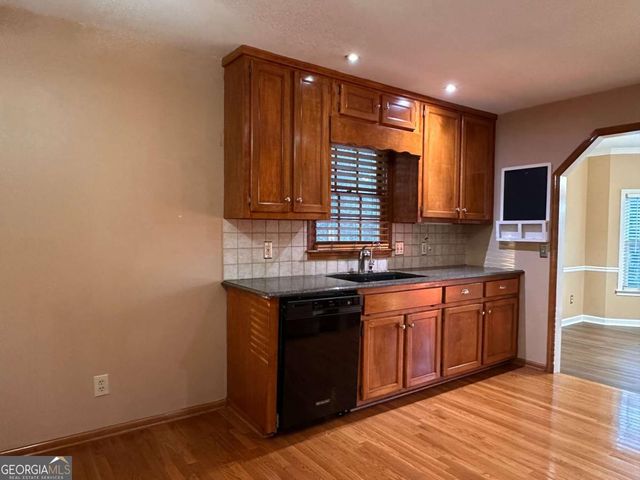 6055 Golden Landing, Canton, GA 30114