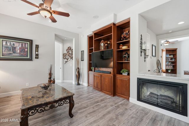 5283 S ALMOND Drive, Gilbert, AZ 85298