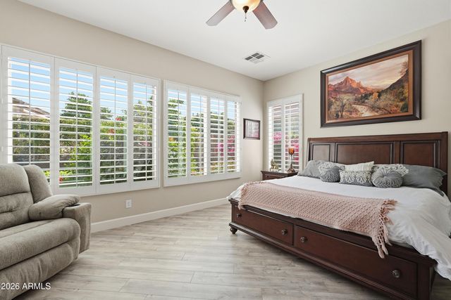 5283 S ALMOND Drive, Gilbert, AZ 85298