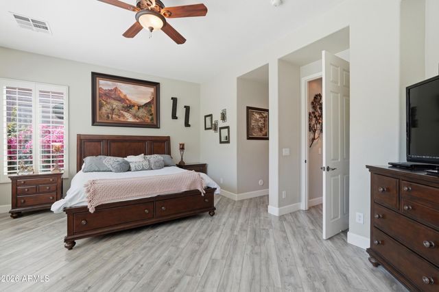 5283 S ALMOND Drive, Gilbert, AZ 85298