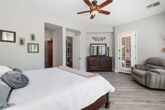 5283 S ALMOND Drive, Gilbert, AZ 85298