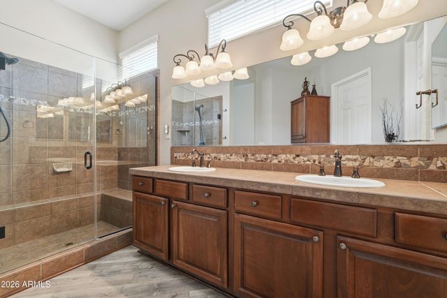 5283 S ALMOND Drive, Gilbert, AZ 85298