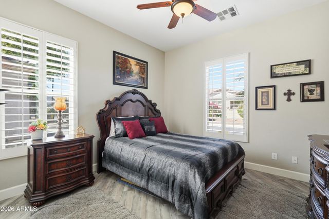 5283 S ALMOND Drive, Gilbert, AZ 85298