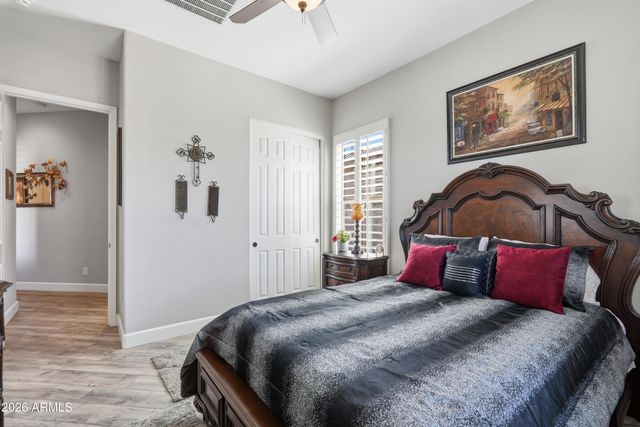 5283 S ALMOND Drive, Gilbert, AZ 85298