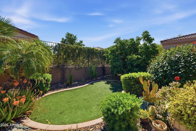 5283 S ALMOND Drive, Gilbert, AZ 85298