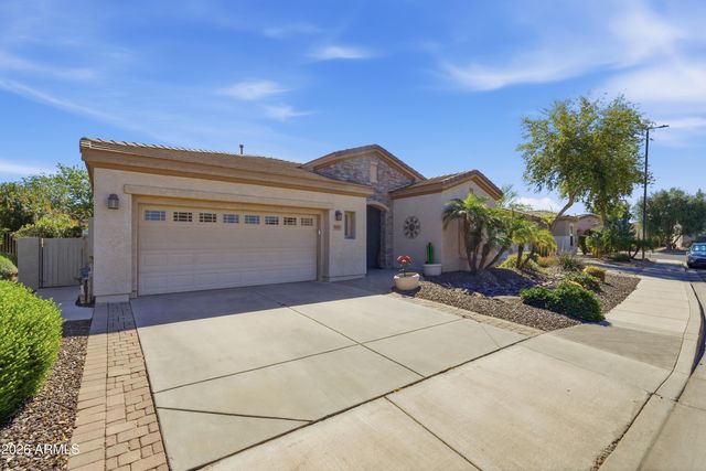 5283 S ALMOND Drive, Gilbert, AZ 85298