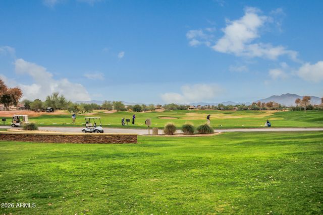 5283 S ALMOND Drive, Gilbert, AZ 85298