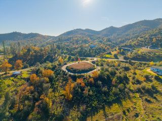 9705 Swasey Drive, Redding, CA 96001