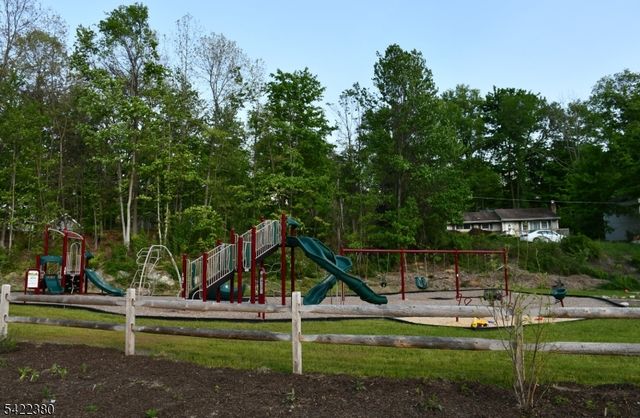 23 Cottonwood Ct, Hardyston Twp., NJ 07460