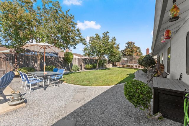 2793 Coy Dr, Yuba City, CA 95993