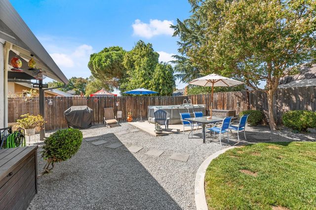 2793 Coy Dr, Yuba City, CA 95993