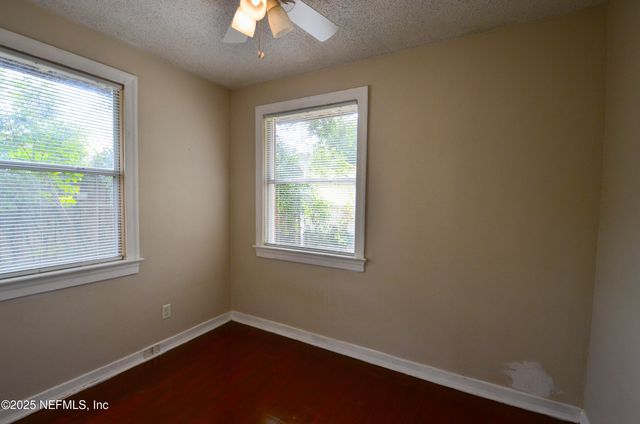 2705 SOUTHSIDE Boulevard, Jacksonville, FL 32216