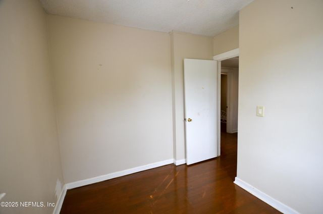 2705 SOUTHSIDE Boulevard, Jacksonville, FL 32216