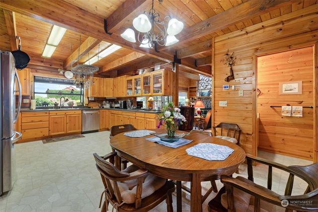 323 MacLeay Road, Sequim, WA 98382