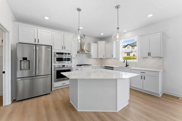 5351 Queens Drive NW, Rochester, MN 55901