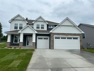 5351 Queens Drive NW, Rochester, MN 55901