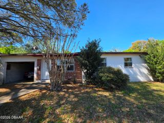 720 Berkshire Road, Daytona Beach, FL 32114