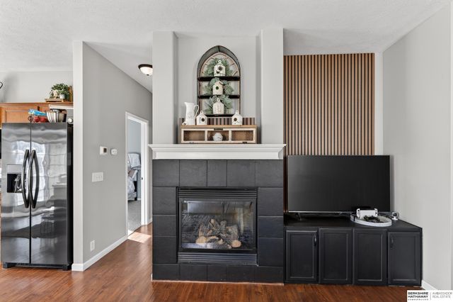 18211 Edna Street, Omaha, NE 68136