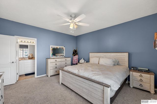 18211 Edna Street, Omaha, NE 68136