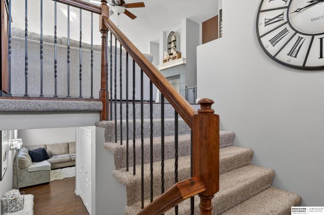 18211 Edna Street, Omaha, NE 68136