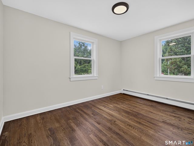1039 North Road, Groton, CT 06340