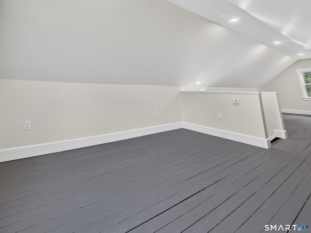 1039 North Road, Groton, CT 06340
