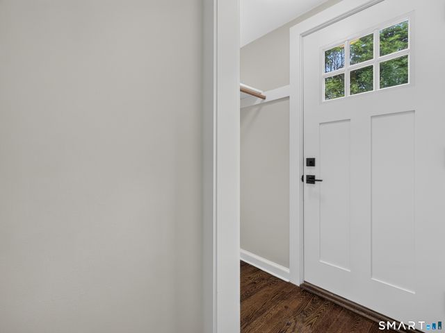 1039 North Road, Groton, CT 06340