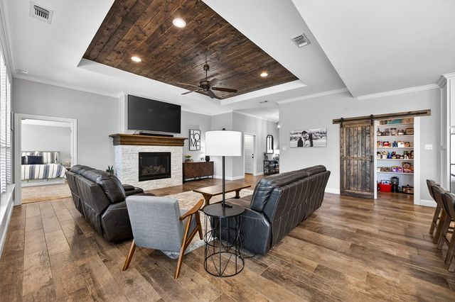 1206 Desert Rose Dr, Midland, TX 79705