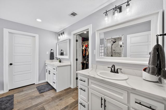 1206 Desert Rose Dr, Midland, TX 79705