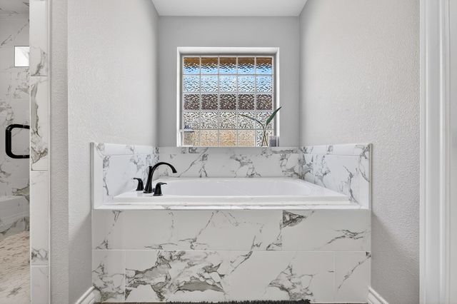 1206 Desert Rose Dr, Midland, TX 79705