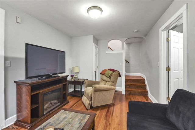 471 Columbus Street, Bedford, OH 44146