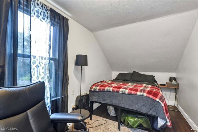 471 Columbus Street, Bedford, OH 44146