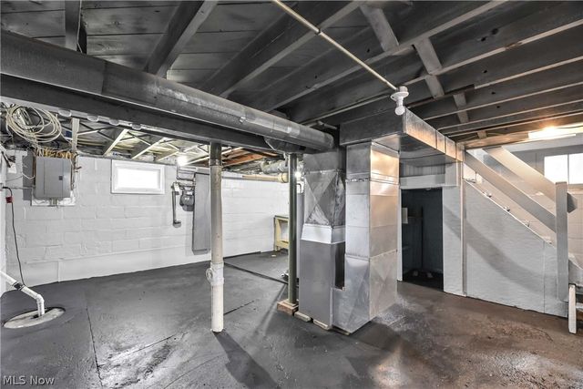 471 Columbus Street, Bedford, OH 44146