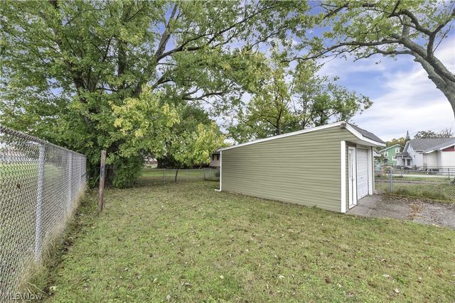 471 Columbus Street, Bedford, OH 44146