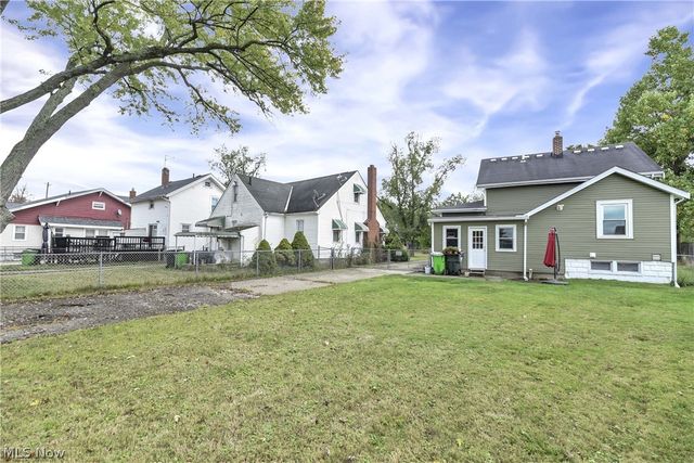 471 Columbus Street, Bedford, OH 44146