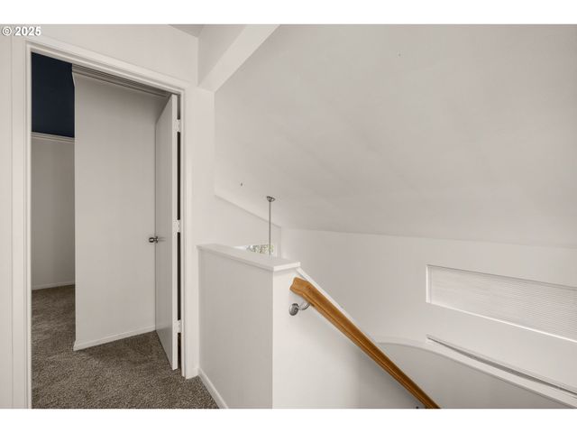 17555 Nw SHOREWOOD Dr, Beaverton, OR 97006