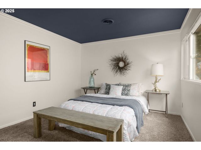 17555 Nw SHOREWOOD Dr, Beaverton, OR 97006