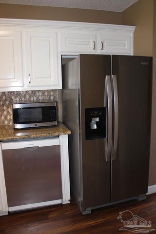 7332 Tannehill Dr, Pensacola, FL 32526