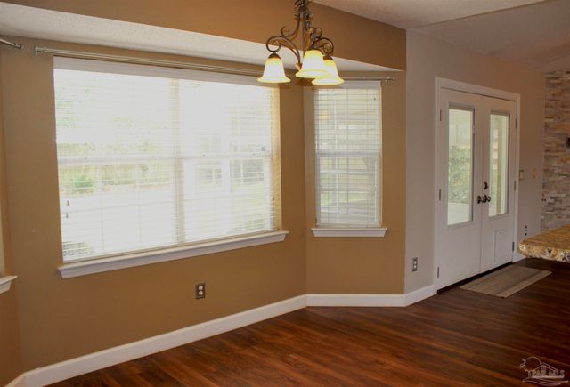 7332 Tannehill Dr, Pensacola, FL 32526