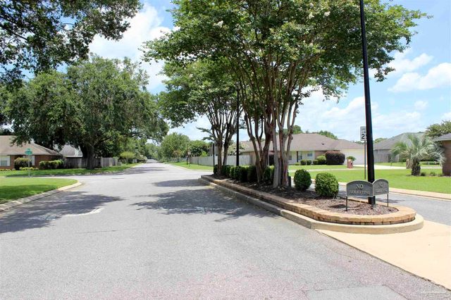 7332 Tannehill Dr, Pensacola, FL 32526