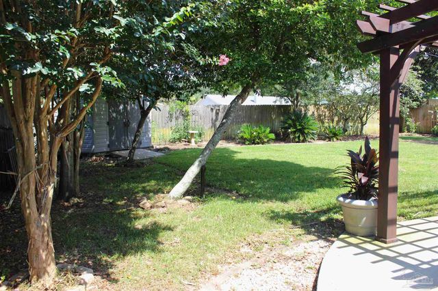 7332 Tannehill Dr, Pensacola, FL 32526