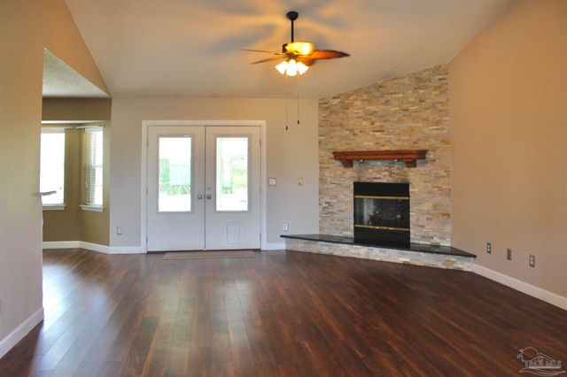 7332 Tannehill Dr, Pensacola, FL 32526