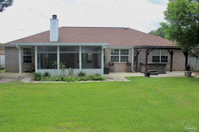 7332 Tannehill Dr, Pensacola, FL 32526
