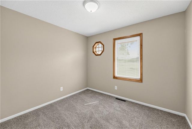 9816 Bellaire Street, Kansas City, MO 64134