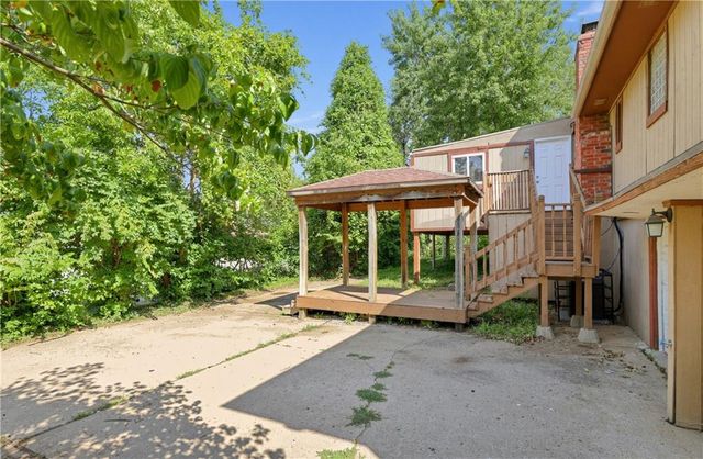 9816 Bellaire Street, Kansas City, MO 64134