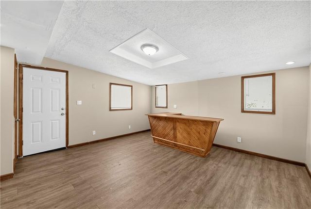 9816 Bellaire Street, Kansas City, MO 64134